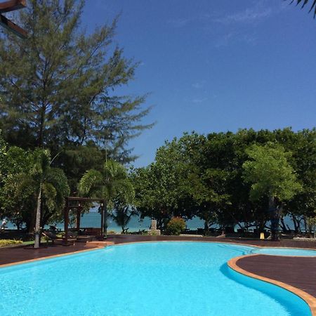 Phayam Cottage Resort Koh Phayam Exterior photo