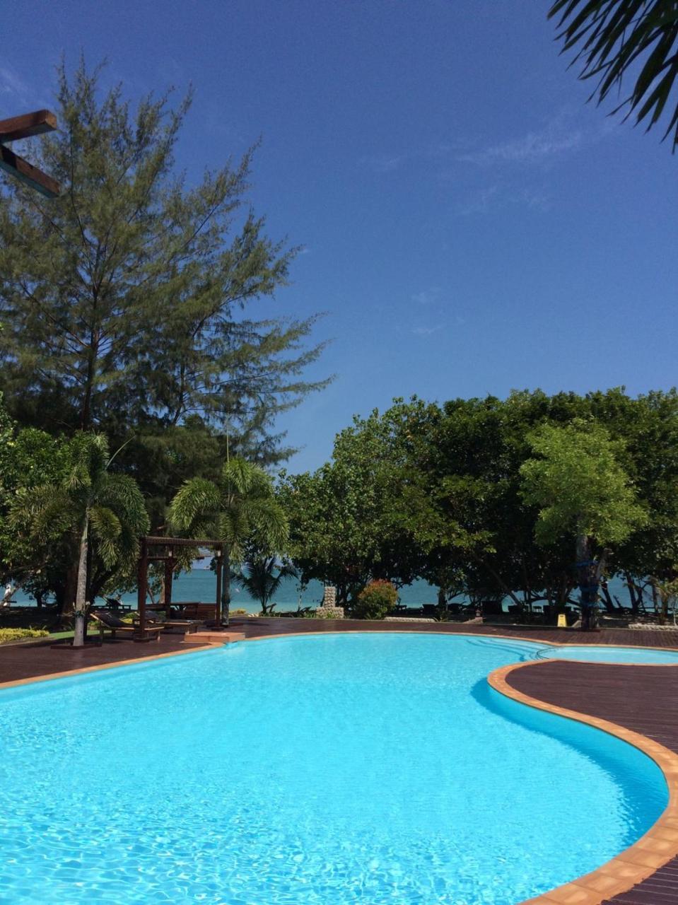 Phayam Cottage Resort Koh Phayam Exterior photo